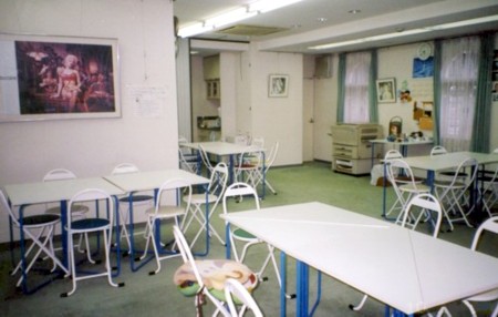 �݂������A�����^���X�y�[�X�A���c�A���ԑ݂��X�y�[�X�ʐ^�i�ʂ�ɖʂ����傫�ȑ��̑����牜�������Ƃ���j